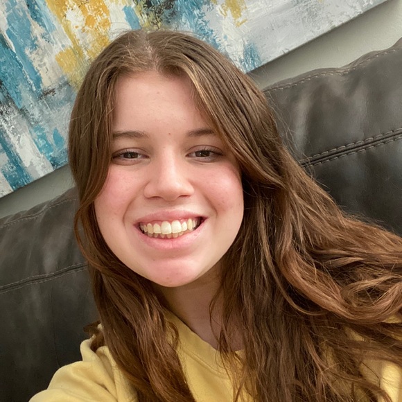 Meet your Posher, Rebecca - Picture 1 of 1